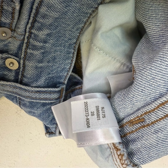 Madewell The Perfect Vintage Jean Size 28 Distressed High-Rise Straight Leg - Picture 5 of 10